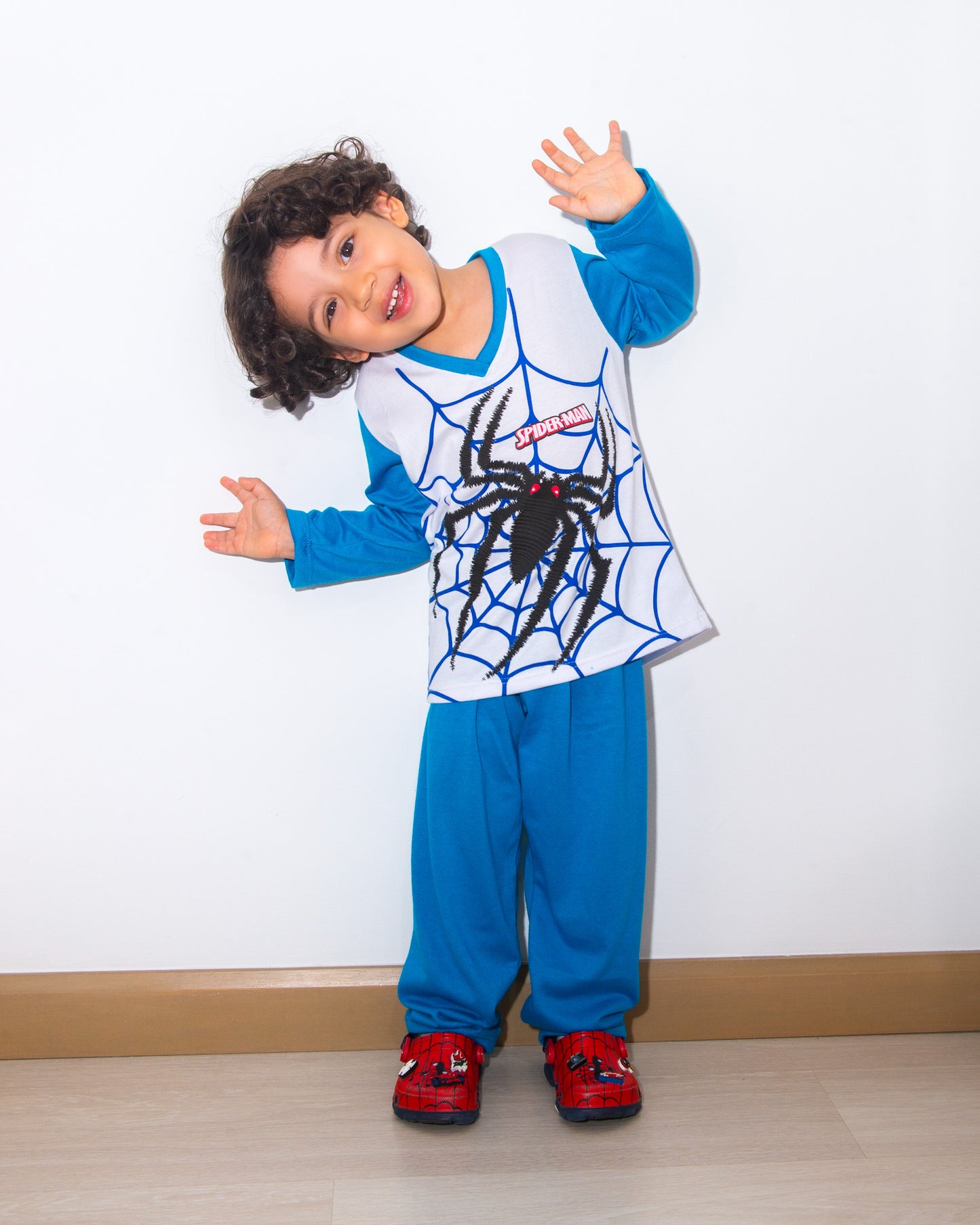 Pijama Infantil Spider Dreams- Manga Larga en algodón 100% Americano